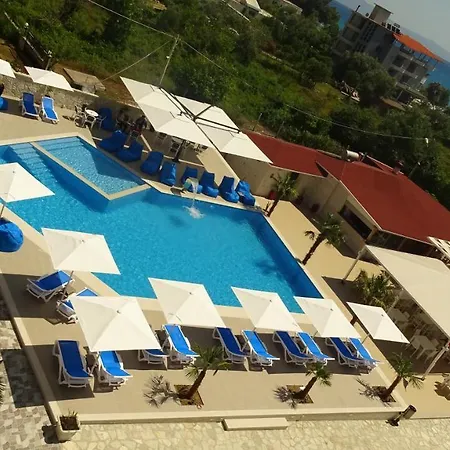 Aparthotel Restaurant Fabio 4*