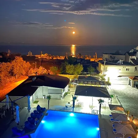 Restaurant Fabio 4* בורש